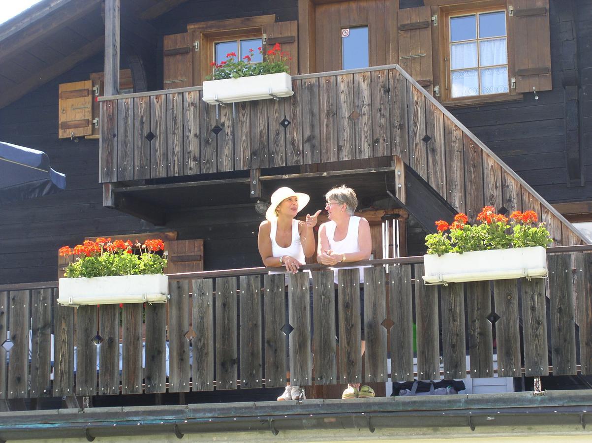 Gruppenhaus Im Walliser Alpstyle Rosswald Zewnętrze zdjęcie