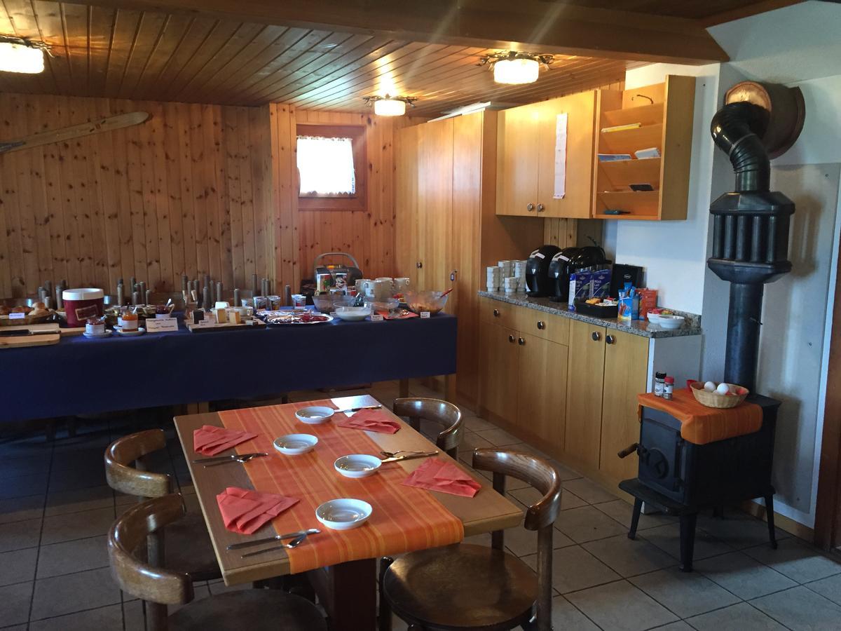 Gruppenhaus Im Walliser Alpstyle Rosswald Zewnętrze zdjęcie